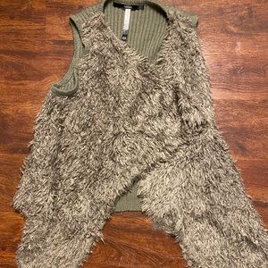 Knit vest by Kensie